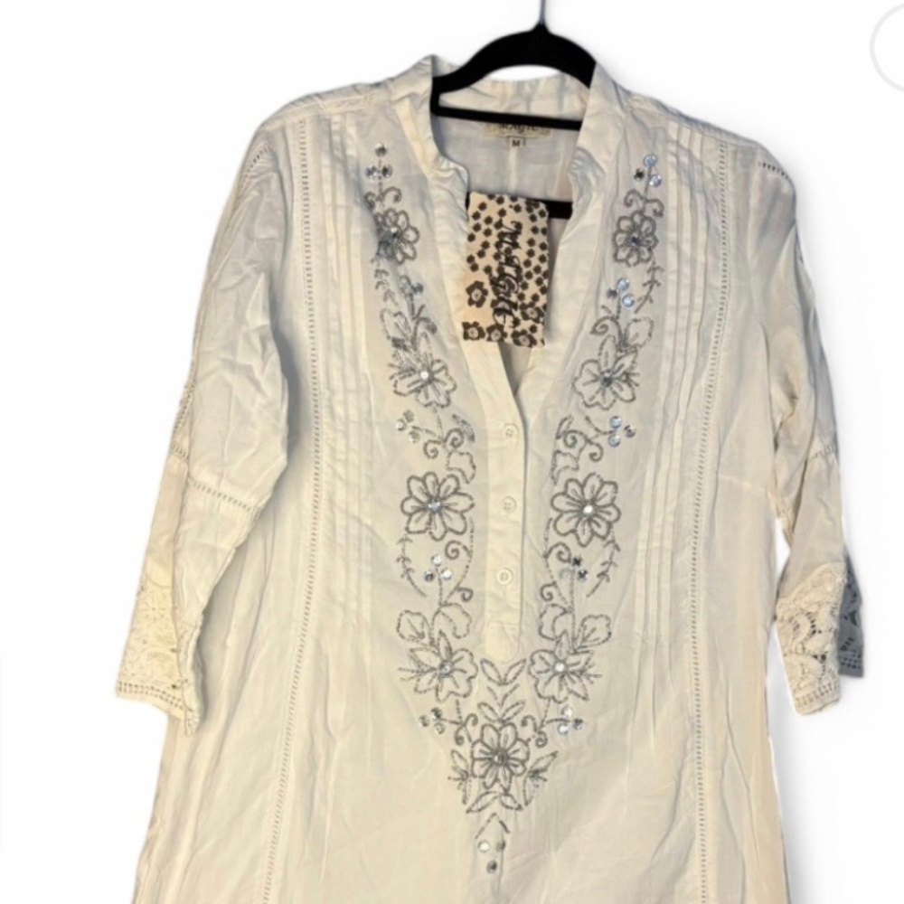 Embroidered White Bohemian Tunic Top with Mandarin Collar.
